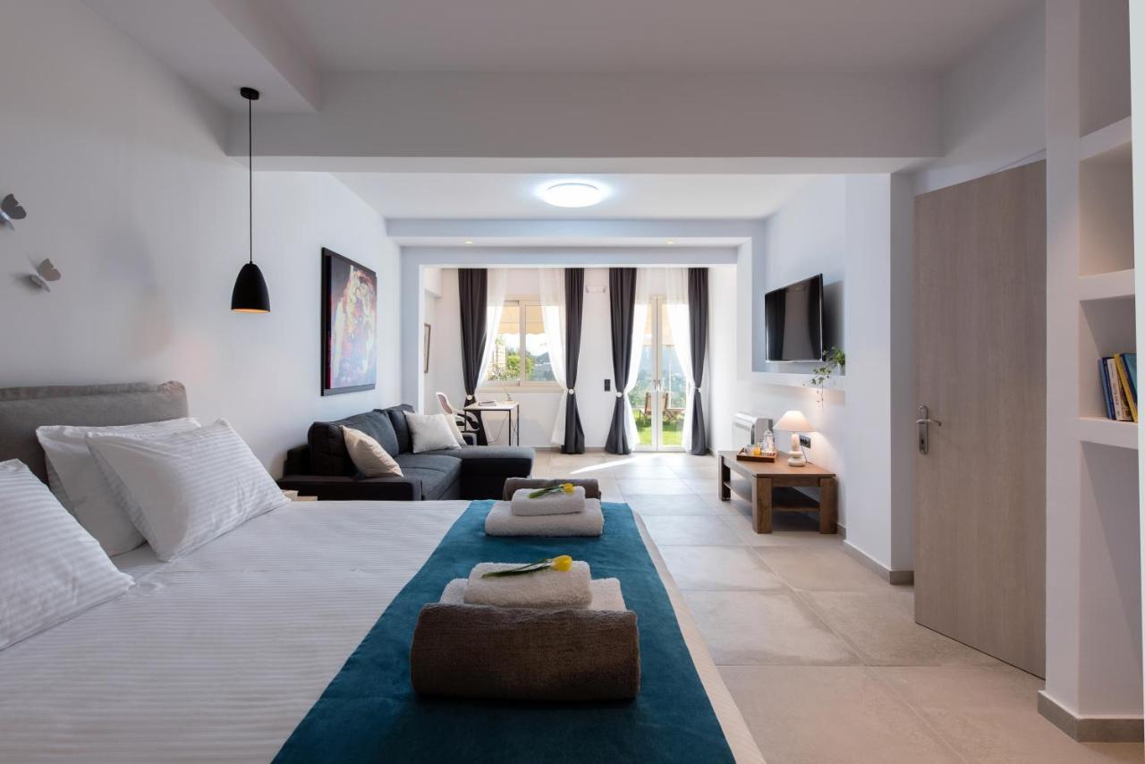 Ionian Sun Apartment ปาเลโอกัสไตรซา ภายนอก รูปภาพ