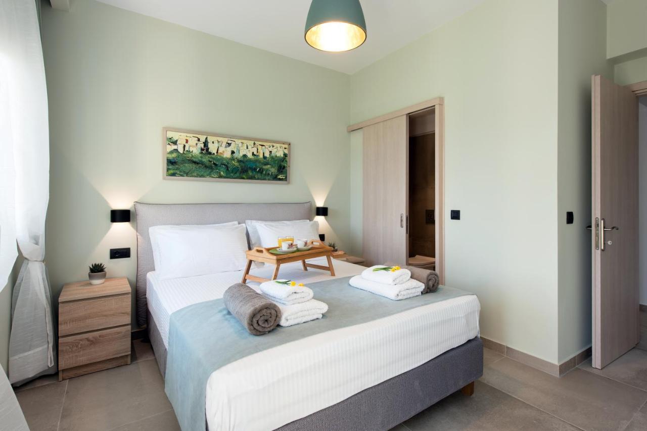 Ionian Sun Apartment ปาเลโอกัสไตรซา ภายนอก รูปภาพ